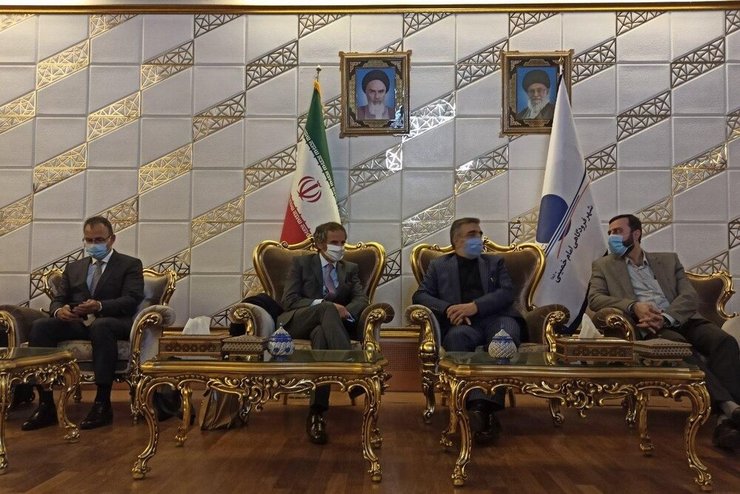 سفر گروسی به تهران و گفت‌وگوی او با مقامات عالی ایران، فرصتی دوباره به آژانس برای بازیابی نقش خود به‌عنوان یک نهاد بین‌المللی بوده و زمینه‌ساز دستیابی به راهکار‌های مشترک برای ایفای نقش نظارتی این سازمان با رویکردی غیرسیاسی و فنی است.