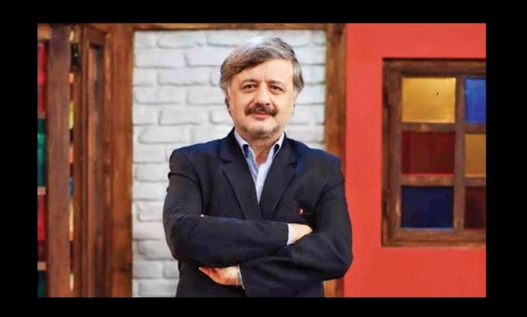 «هفتاد و دو تیغ» محمدکاظم کاظمی نام شعری از محمدکاظم کاظمی شاعر نام آشنای افغانستانی است، او این شعر را در سال ۱۳۶۸ در رسای شهدای کربلا سروده است.
