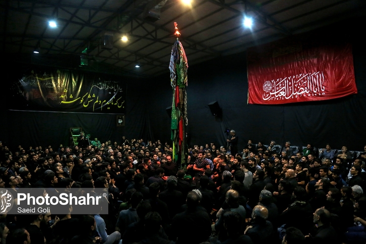 مردم افغانستان شب هفت ماه محرم را متعلق به آقا قمر بنی هاشم می‌دانند. این شب برای افغانستانی‌ها هم شب علمدار کربلاست.