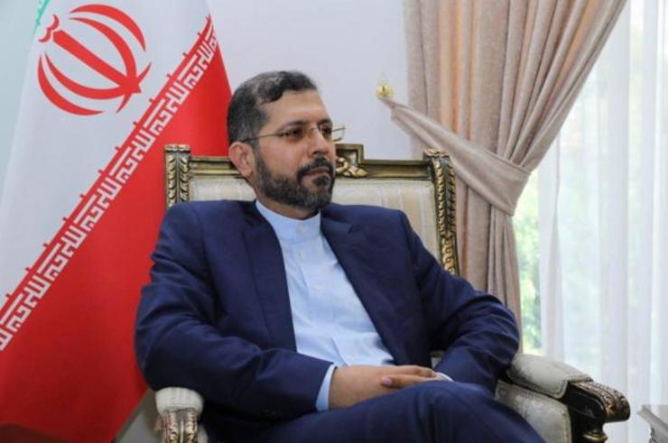 سخنگوی وزارت امور خارجه کشورمان می‌گوید: بر اساس حق دفاع مشروع که یک حق شناخته شده در حقوق و نظام بین‌الملل است، پاسخ ایران به هرگونه سرکشی و یاغیگری آمریکا علیه کشورمان، کوبنده و بدون لحظه‌ای تردید خواهد بود.