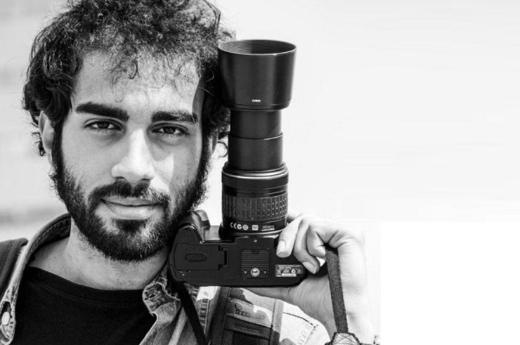 رضا مظفری‌منش عکاس ۲۸ ساله ایرانی در سومین فستیوال بین‌المللی عکاسی تئاتر در اوکراین، در بخش عکس‌های هنری مقام نخست را کسب کرد.