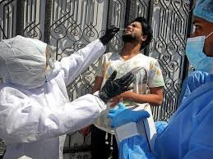 بعد از گذشت ۸ ماه از شیوع کرونا انگار این بیماری با زندگی ما عجین شده است. این مسئله باعث شده برخی افراد بی‌توجه به کرونا به فعالیت بپردازند.