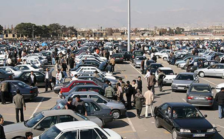 بازار خودرو ریزشی شد، قیمت‌ها در حال عقب نشینی هستند