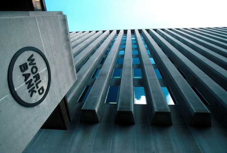 رئیس بانک جهانی با اشاره به تبعات اقتصادی کرونا از افزوده شدن ۱۰۰ تا ۱۵۰ میلیون نفر فقیر به جمعیت فقیران جهانی در یک سال پیش رو خبر داد.