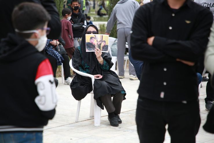 مدیرکل فرهنگ و ارشاد اسلامی خراسان رضوی گفت: همه تمهیدات لازم برای برگزاری مراسم خاکسپاری استاد محمد رضا شجریان در آرامگاه فردوسی مشهد اندیشیده شده و ساعت دقیق مراسم تدفین پس از نشست با خانواده مرحوم مشخص شد.