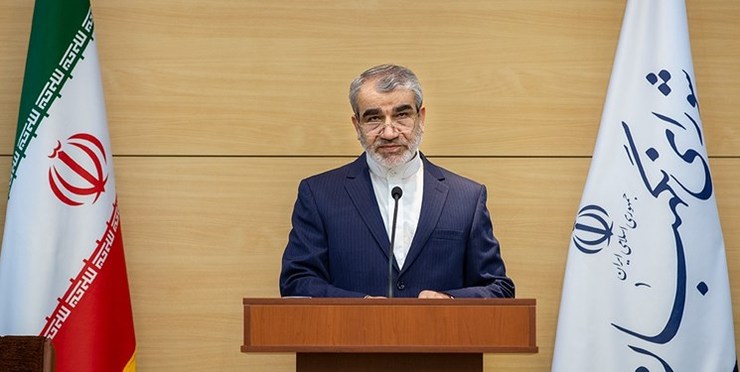 سخنگوی شورای نگهبان درباره اینکه آیا زنان می‌توانند برای انتخابات ریاست جمهوری آینده نامزد شوند؟ گفت: ثبت نام بلامانع است و بحث‌های دیگرش باید به تدریج حل شود.