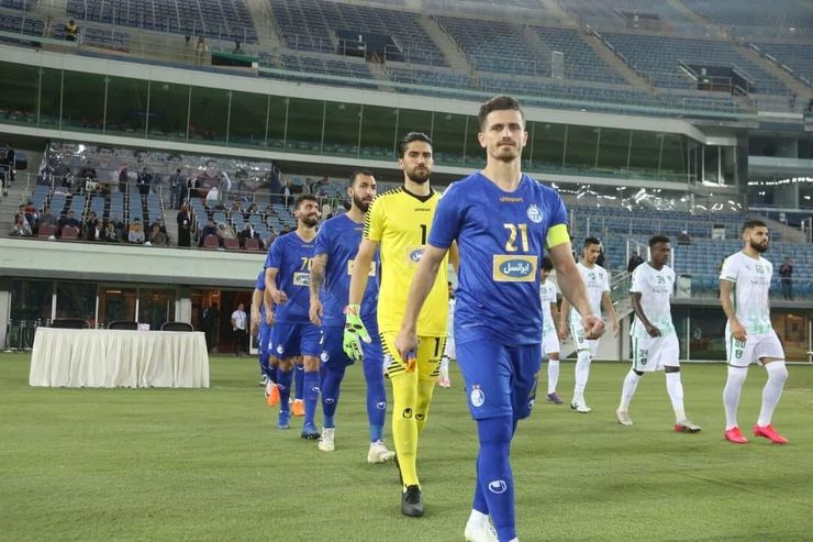 استقلال در نیمه نخست الاهلی را شکست داد.