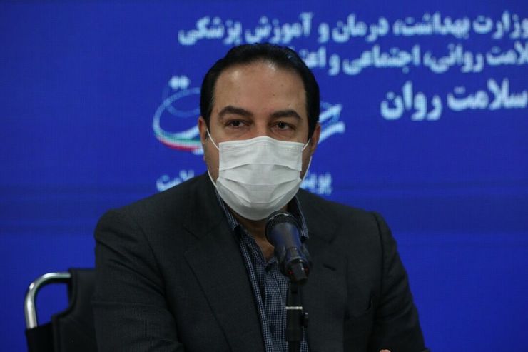 معاون بهداشت وزیر بهداشت، درمان و آموزش پزشکی گفت: افرادی که ماسک نمی زنند و پروتکل های بهداشتی را رعایت نمی کنند حتما جریمه می شوند. رانندگان خودروهای عمومی و مسافران آنها و حتی عابران پیاده مشمول این جریمه هستند و مبالغ جریمه به حساب وزارت بهداشت واریز می شود.