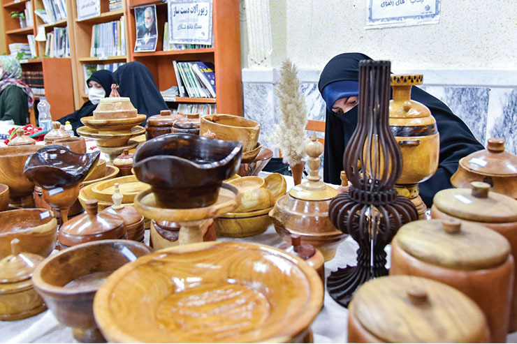 نخستین نمایشگاه مشاغل خانگی محله شهید آوینی برگزار شد