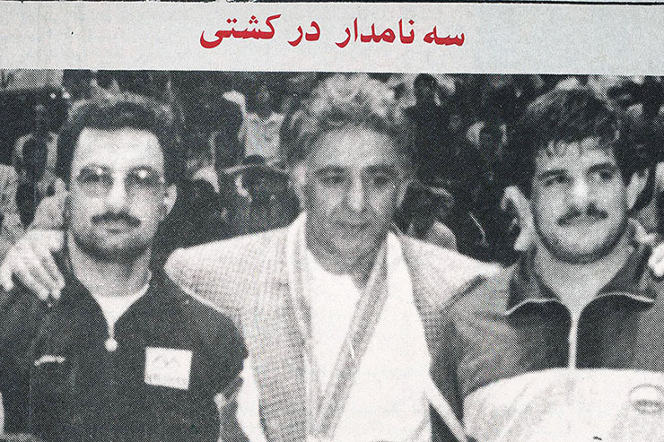 تصویری از ۳ نامدار کشتی کشور که در کیهان ورزشی شنبه ۲۸‌شهریور‌۱۳۷۷ منتشر شد. کیهان ورزشی زیر این تصویر، گزارشی از موفقیت‌های فدراسیون طالقانی در زمان حضور برادران خادم در تیم ملی منتشر کرده است؛ گزارشی که مؤید پیوند رفاقتی این ۳ چهره کشتی ایران با یکدیگر بود.
