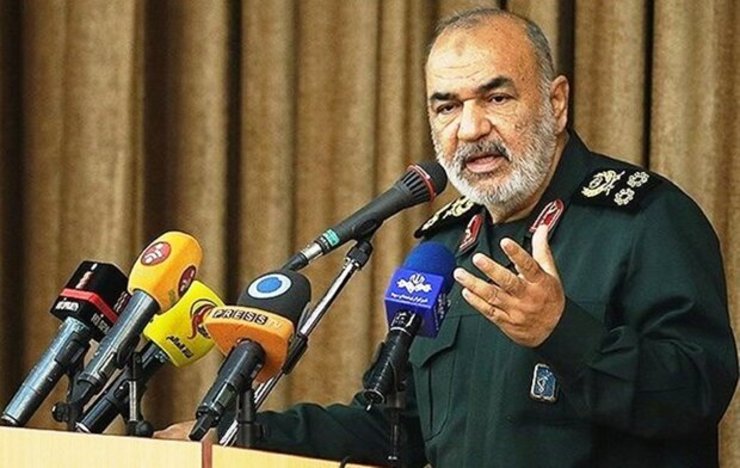 فرمانده کل سپاه با تأکید بر اینکه آرایش سپاه برای مقابله با کرونا آرایش جنگی است، گفت: امکانات سپاه از قبیل بیمارستان‌های صحرایی، سیار و توان بسیج جامعه پزشکی در اختیار وزارت بهداشت قرار دارد.