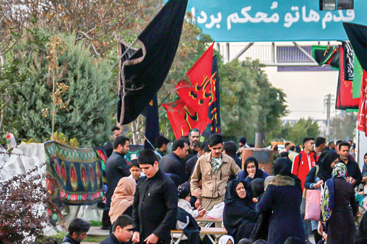 موکب‌داران بزرگراه آزادی امسال نذورات زائران پیاده را بین نیازمندان توزیع می‌کنند