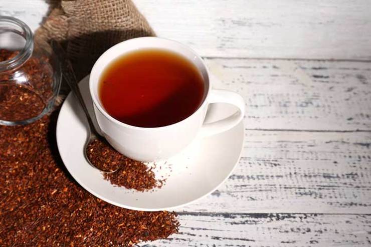 تیمی از محققان بین المللی در حال بررسی گیاه رویبوس معروف به چای قرمز آفریقایی در تاثیر بر درمان بیماری کووید۱۹ هستند.