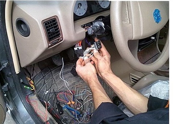 سیستم برق خودرو، بسیار گسترده و حیاتی برای انجام بخش اعظم وظایف هر خودرو می‌باشد. در اجزای پیچیده سیستم یک اتومبیل، الکتریسیته جزء جدایی ناپذیری است که همراه با قدرت مکانیکی، عملگر ها را به حرکت وا می‌دارد و خودرو را به حرکت می‌اندازد.