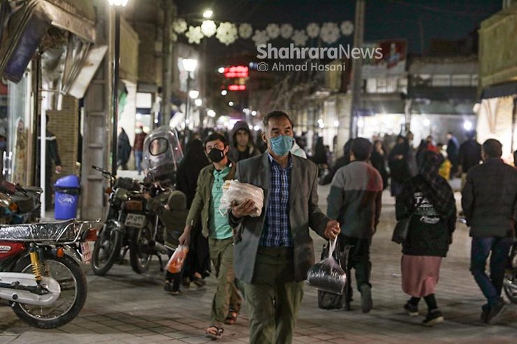 هر چه بیشتر می‌گذرد، تاثیر کرونا بر زندگی مردم به خصوص آن‌هایی که درآمدشان روزمزد بوده یا کارشان با زندگی عادی مردم ارتباط داشته بیشتر می‌شود. کارگران افغانستانی تجربه‌هایی سختی در دوران کرونا دارند روز‌هایی پر از بیکاری و بی‌پولی.