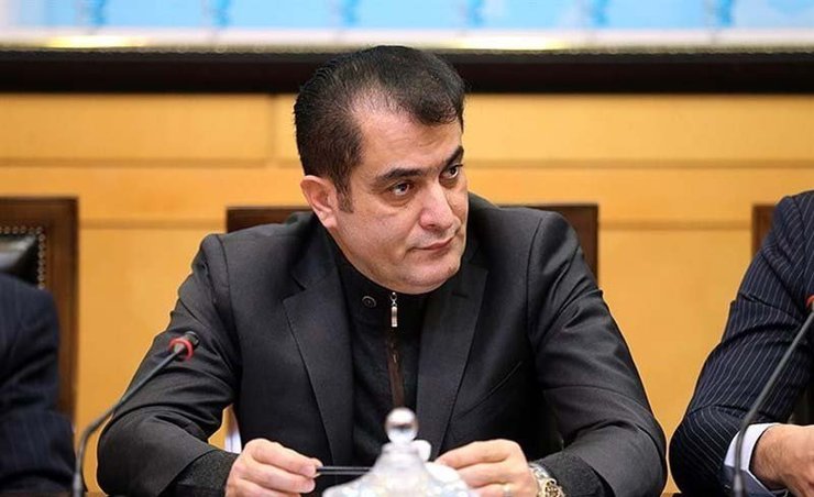 رئیس هیات مدیره باشگاه استقلال درحالی ادعا کرده درباره شفر خبر خوشی برای هواداران استقلال در راه خواهد بود که هنوز نتوانسته کل بدهی این مربی را پرداخت کند.