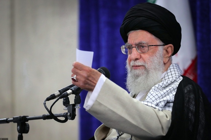 حضرت آیت‌الله خامنه‌ای فرمودند: ملت‌های مسلمان ذلت سازش با رژیم صهیونیستی را به‌هیچ‌وجه تحمل نخواهند کرد.