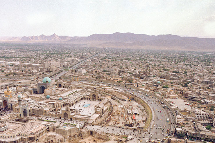 بنیان‌گذار حسینیه‌ قدیمی معروف به «حسینیه شیخ» که نزدیک به ۲ قرن از شکل‌گیری آن می‌گذرد، مرحوم آیت‌ا... حاج شیخ محمدتقی بجنوردی است.