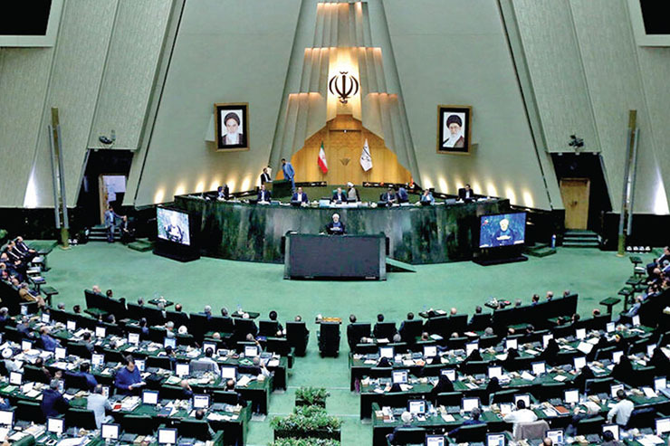با وجود پافشاری برخی دلواپسان بر استیضاح رئیس‌جمهور، این طرح، سرانجام به بایگانی خانه ملت فرستاده شد
