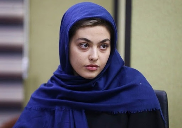اگر نسبتی بین تعداد روز‌های درشهرت‌بودن و میزان حاشیه‌های بازیگران سینما و تلویزیون ایران ببندیم، قطعا ریحانه پارسا با فاصله‌ای چشمگیر در صدر این فهرست می‌نشیند.