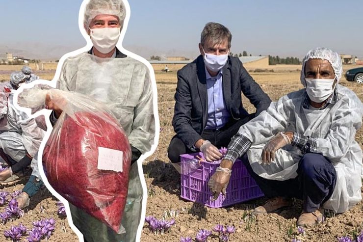 درباره عکسی که نشان می‌دهد مارکوس لایتنر سفیر سوئیس به کشتزار زعفران در مشهد آمده است