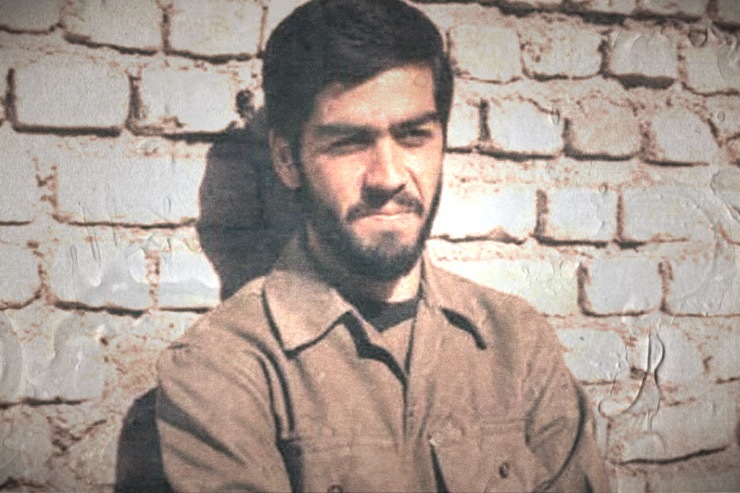 «سین هشتم؛ سماع روی سن» عنوان کتابی است درباره زندگی شهید مسعود سهیلی، هنرمند اهل تئاتر، به قلم سیدحمید رهنما که انتشارات سیمرغ هنر به‌تازگی آن را چاپ کرده است. در این کتاب بخش‌هایی از زندگی خانواده سهیلی که از خانواده‌های هنرمند کشور هستند، آمده است