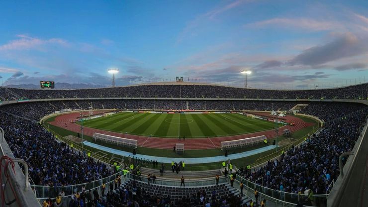 سایت کنفدراسیون فوتبال آسیا در گزارشی در آستانه آغاز لیگ برتر فوتبال ایران به محبوب‌ترین تیم‌های ایرانی پرداخته است.