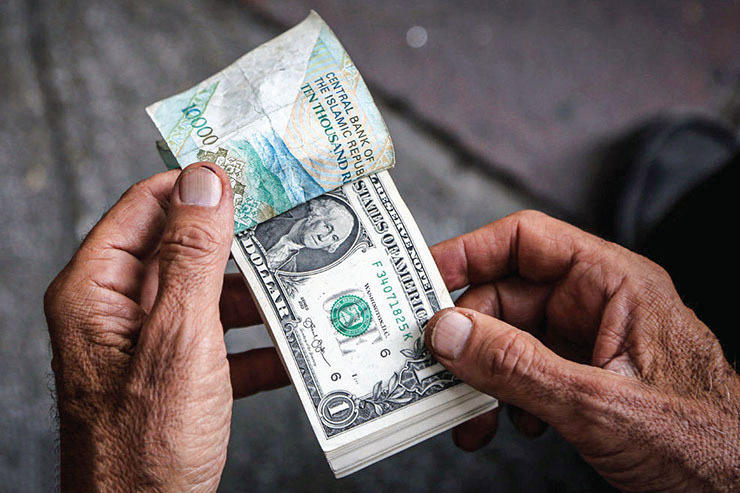عضو هیئت‌مدیره اتاق مشترک ایران‌واتریش در گفتگو با شهرآرانیوز، با بیان اینکه با رای آوردن بایدن، احتمال اینکه اروپا کمی راحت‌تر با ما تعامل اقتصادی کند بیشتر است، می‌گوید: با این حال رای آوردن بایدن به‌منزله توسعه روابط اقتصادی با اروپا نیست، بلکه این مسئله فقط سبب می‌شود که دست‌انداز‌های روابط اقتصادی ما با اروپا کمتر شود.