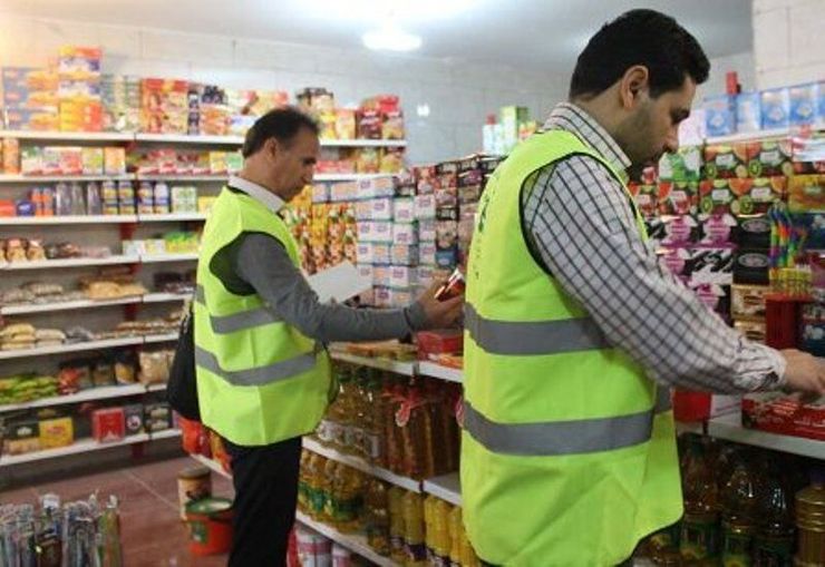 رئیس اداره بازرسی و کشف کالای قاچاق سازمان صنعت، معدن و تجارت خراسان رضوی گفت: نظارت بر ۳کالای اساسی از جمله بازار آرد و نان، روغن و پوشک بچه در 15 روز گذشته باتوجه‌به حساسیت موضوع شدت گرفته است.