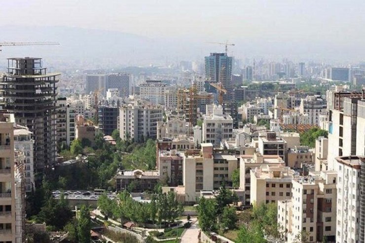 رئیس اتحادیه صنف مشاوران معاملات املاک مشهد گفت: پیش‌بینی می‌شود قیمت مسکن در این کلانشهر تا پایان سال جاری ثابت بماند یا حداکثر ۱۵ درصد کاهش یابد، اما افزایشی نخواهد داشت.