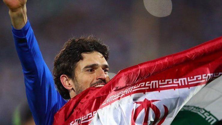 لئوناردو پادووانی، مدافع سابق استقلال، از این باشگاه درخواست غرامت ۹ میلیون یورویی برای نقص عضو خود کرده است. این پرنده در فیفا در جریان است.