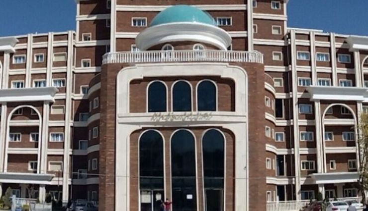 بیمارستان ۴۰۰ تختخوابی شهید هاشمی نژاد مشهد صبح امروز ۲۲ آبان در قالب مراسم ویدیوکنفرانس توسط دکتر حسن روحانی رئیس جمهوری با حضور جمعی از مسوولان ارشد کشوری و استانی مورد بهره‌برداری قرار گرفت.