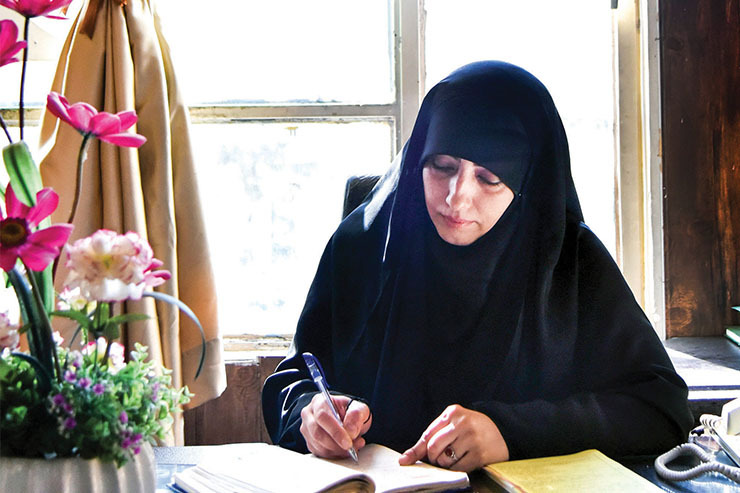 به مناسبت سالروز ازدواج پیامبر (ص) با حضرت خدیجه (س) به سراغ تسهیلگران ازدواج رفتیم