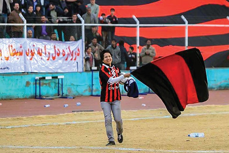 محمدرضا عباسی، مالک ثبتی باشگاه، به شماره‌۸۴۹ بنا دارد ابومسلم را احیا کند و گویا بازگشت مشکی‌های مشهد از هر زمانی به واقعیت نزدیک‌تر است.
