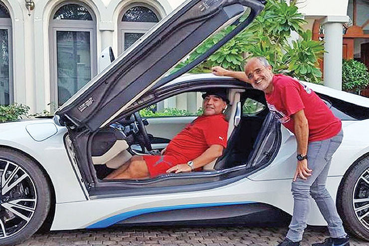 ارثیه ۵۰۰‌میلیون‌دلاری دیه‌گو؛ از BMW i۸ و تانک تا ده‌ها ملک در سراسر جهان، میراثی است که مارادونا بای خانواده‌اش به جا گذاشته است.