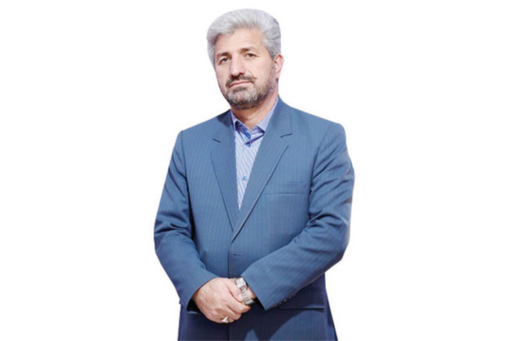 عضو شورای شهر مشهد می‌گوید: رفع دغدغه‌های مردم، پایان پروژه‌های عمرانی و بودجه عملیاتی در سال ۱۴۰۰ اولویت‌های اصلی شورا در ماه‌های پایانی خدمت باشد