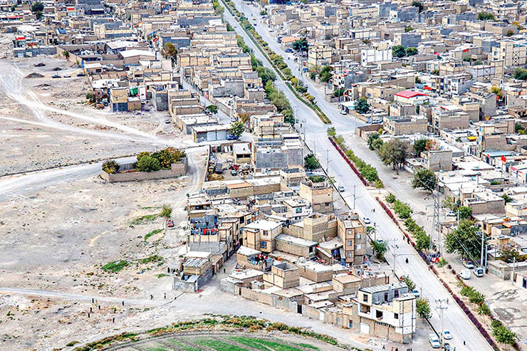 نصرا... پژمان‌فر، نماینده مردم مشهد و کلات در مجلس از نامه‌نگاری نماینده‌ها با دولت برای احیای ردیف بودجه حاشیه شهر مشهد خبر می‌دهد