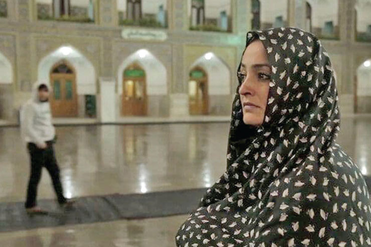 این روز‌های کرونایی می‌تواند بهترین فرصت باشد تا کتاب‌های بیشتری بخوانیم و فیلم‌های بیشتر ببینیم. پلت‌فرم‌های آنلاین نیز برای تحقق این مهم بستر‌های مناسبی را در اختیارمان قرار داده است. ما در نوشتار پیش‌رو به معرفی برخی از این فیلم‌ها پرداختیم که پس از اکران آنلاین با استقبال خوبی همراه شده‌اند.