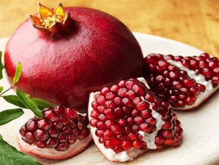 قیمت عمده فروشی هر کیلوگرم انار در میدان مرکزی میوه تهران ۷۰۰۰ تومان تا ۱۹ هزار تومان و هر کیلوگرم هندوانه ۲۵۰۰ تا ۴۰۰۰ تومان تعیین شد؛ مغازه‌های خرده‌فروشی شهر می‌توانند تا ۳۵ درصد به این قیمت‌ها اضافه کنند.