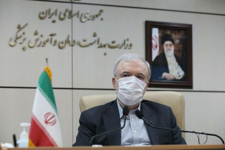 وزیر بهداشت، درمان و آموزش پزشکی گفت: ۲۰ هزار پرستار تا پایان امسال در وزارت بهداشت استخدام می‌شوند، ۱۶ هزار مجوز بکارگیری پرستار نیز به صورت قراردادی و شرکتی داده می‌شود و در مجموع ۳۶ هزار نفر به کادر پرستاری اضافه می‌شود تا دغدغه کمبود نیرو بر طرف شود.