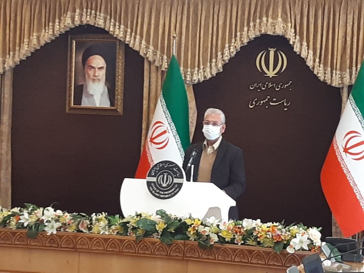سخنگوی دولت: از هیچ فرصتی برای بهبود زندگی مردم غفلت نمی‌کنیم | قیمت مرغ متعادل می‌شود