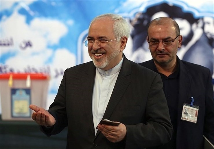 محمد‌جواد ظریف از آمادگی خود برای ماندن در مسئولیت وزیر امور خارجه در دولت آینده خبر داد.
