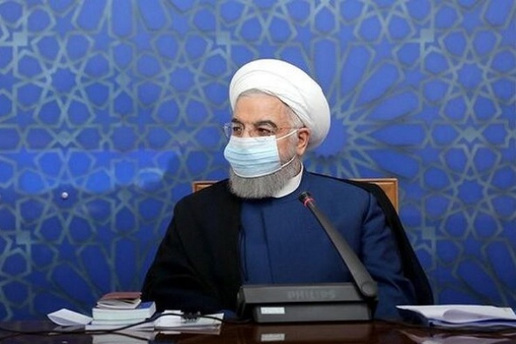 رئیس جمهور با اشاره به وضعیت برخی از استان‌های کشوراز نظر افزایش ابتلا و بستری بیماران با توجه به بازار شب عید، دید و بازدیدها و سفرهای نوروزی، بر انجام اقدامات لازم و فوری برای مهار بیماری و جلوگیری از مواجه شدن با موج جدید در کشور تاکید کرد.