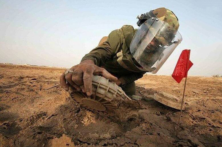 معاون مهندسی دفاعی و پدافند غیرعامل وزارت دفاع گفت: این معاونت تاکنون موفق شده بیش از ۲ میلیون انواع مین و نزدیک به یک میلیون انواع مهمات عمل نکرده از جمله بمب‌ها، گلوله‌ها، خمپاره‌ها و نارنجک‌ها را کشف و منهدم کند.