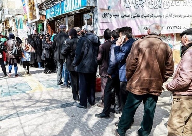 وزیر جهاد کشاورزی با بیان اینکه در پی اقدامات اخیر دولت، گوشت مرغ فراوان وارد استان تهران شده به طوری که با مازاد این کالا روبه‌رو هستیم، گفت: به‌زودی آرامش به بازار مرغ سراسر کشور باز خواهد گشت.