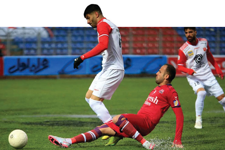 پرسپولیس در شروع هفته بیستم لیگ برتر و پیش از اعزام به لیگ قهرمانان باید به‌مصاف نساجی برود.