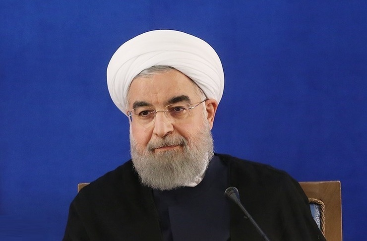 دکتر بحرینی رئیس دانشکده علوم پزشکی مشهد خطاب به روحانی: جوانان از این که سربه‌سر پیرمردها بگذارند لذت می‌برند.