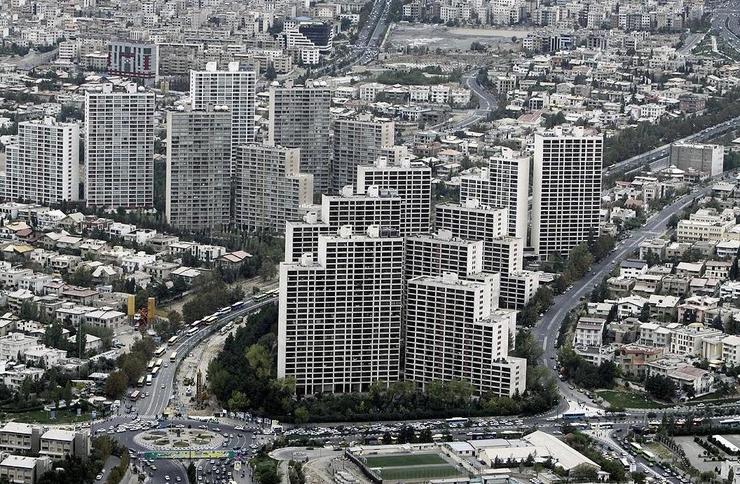 سال گذشته نمایندگان مجلس شورای اسلامی کلیات طرح اصلاح ماده ۵۴ مکرر قانون مالیات های مستقیم (قانون مالیات بر خانه های خالی) را تصویب کردند و ۱۵دی‌ماه هم رییس جمهور این قانون را ابلاغ کرد.