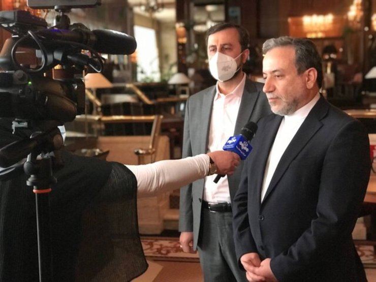 معاون سیاسی وزات امور خارجه و مذاکره کننده ارشد هسته ای کشورمان از آغاز غنی‌سازی ۶۰ درصدی خبر داد.