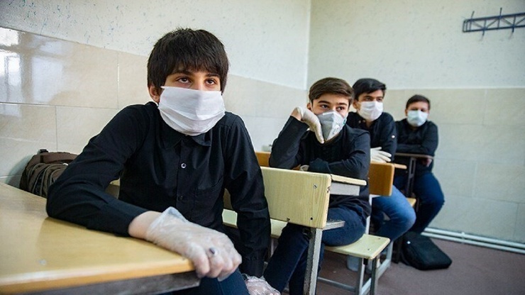 وزیر آموزش و پرورش از تلاش برای در اولویت قرار دادن فرهنگیان برای واکسیناسیون کرونا خبرداد و این امر را برای بازگشایی مدارس در سال آینده مهم و ضروری دانست.